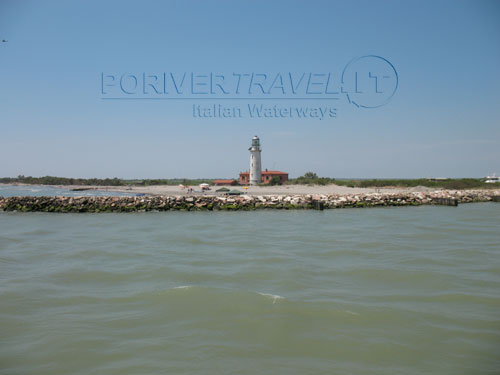 Lighthouse on the mouth of Po